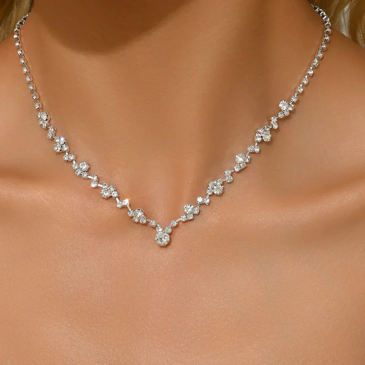 Elegancka Kolia Ślubna z Diamentami